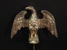 Usado, Ornamento de troféu capô de metal vintage Eagle Falcon tom dourado carro motocicleta 5" de altura comprar usado  Enviando para Brazil
