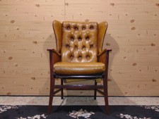 Poltrona chesterfield queen usato  Seniga