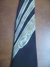 Superbe cravate vintage d'occasion Superbe cravate vintage d'occasion  Lalinde