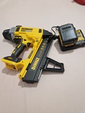 Dewalt dcn890p2 cloueuse d'occasion  La Rochette