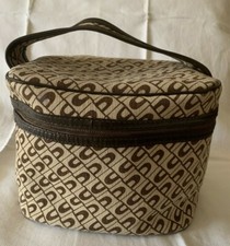Beauty case beige usato  Ciampino