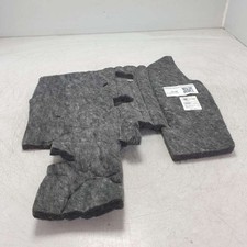 8w9863813d tappeto pannello usato  Mineo