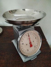 Balance cuisine vintage. d'occasion  Rocheservière