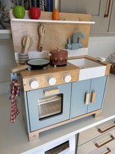 Toy kitchen for sale  TOTNES