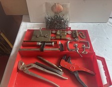 Cassetta con ferramenta usato  Sanremo