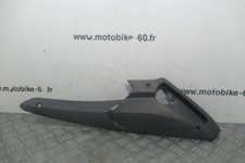 Carenage lateral droit d'occasion Carenage lateral droit d'occasion  Méru