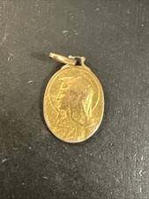 Ancien pendentif médaille d'occasion  Montereau-Fault-Yonne