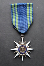 Ordre médaille mérite d'occasion  Chatou