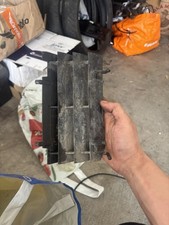 Griglia plastica radiatore usato  San Giorgio su Legnano