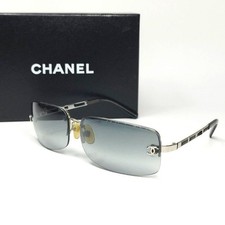lunettes soleil chanel femme d'occasion lunettes soleil chanel femme d'occasion Expédié en Belgium