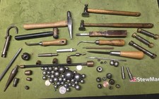 Lote de bolas, martelos, drivers, alicates, ferramentas de reparo de instrumentos de banda, sem res. comprar usado  Enviando para Brazil
