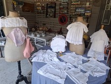 Robes tabliers cape d'occasion  Villeneuve-la-Guyard