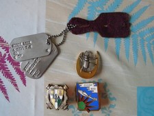 Insignes militaires sahariens. d'occasion Insignes militaires sahariens. d'occasion  Auxonne