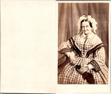 Femme mûre robe d'occasion  Pagny-sur-Moselle
