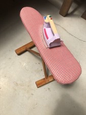 Mesa de passar roupa infantil de madeira campo com brinquedo de ferro  comprar usado  Enviando para Brazil