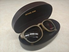 Óculos de sol Michael Kors com estojo, usado comprar usado  Enviando para Brazil