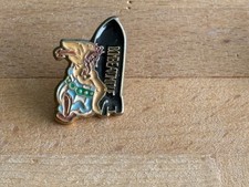 Pins pin asterix d'occasion  Châtillon-le-Duc