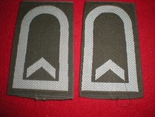 Paire epaulettes feldwebel d'occasion  Luçon