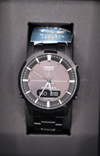 Montre radio atomique d'occasion Montre radio atomique d'occasion  Expédié en France