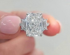 8.00 cts radiant for sale  New York