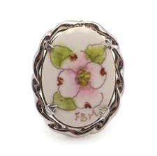 Broche de lapela vintage tom prata oval pintado à mão motivo flor de porcelana moda, usado comprar usado  Enviando para Brazil