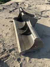 Grading bucket ton for sale  CRAWLEY