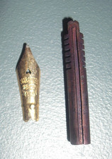 Plume 18c stylo d'occasion  Saint-Pourçain-sur-Sioule