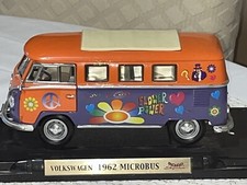 YAT MING 1962 Volkswagen Microbus 92328 Flower Power Edition Die Cast escala 1:18 comprar usado  Enviando para Brazil