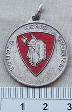 Medaglia con smalto usato  Torino