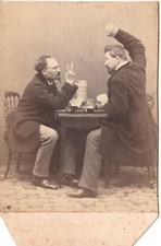Hommes jouant cartes d'occasion  Saint-Julien-l'Ars