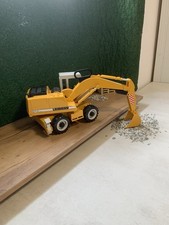 Bruder spielzeug cat gebraucht kaufen Bruder spielzeug cat gebraucht kaufen  Delmenhorst