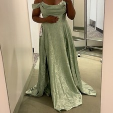 Formal dress for sale  Upper Marlboro