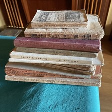 Lotto vecchi libri usato  Cuneo