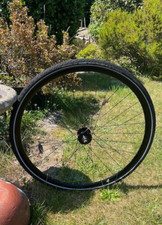 700c disc hub for sale  POOLE