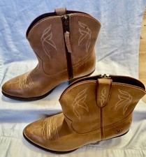 Ariat women western for sale  Willis