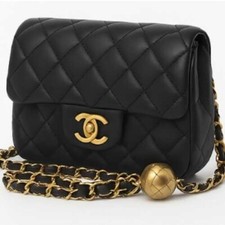 Usado, Authentic ✧CHANEL✧ Black Quilted Leather Mini Flap Bag with Gold Chain comprar usado  Enviando para Brazil