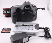 Usado, Frete grátis! Canon EOS 5D full frame 12.8 MP Digital SLR corpo preto com cartão CF comprar usado  Enviando para Brazil