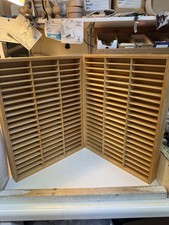 Lote de 2 suportes de parede de madeira fita cassete rack armazenamento 60ct 120 slots total, usado comprar usado Lote de 2 suportes de parede de madeira fita cassete rack armazenamento 60ct 120 slots total, usado comprar usado  Enviando para Brazil