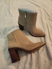 Vince camuto paitrilla for sale  Naperville