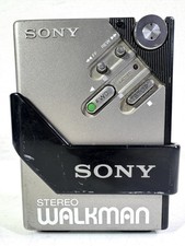 Reprodutor de cassete estéreo prata Sony WM-2 Walkman II, parcialmente funciona - para peças comprar usado  Enviando para Brazil