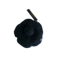 Chanel camellia brooch usato  Italia