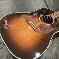 Gibson j45 2017 usato  Spedire a Italy