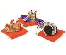 Bonecas pequenas e almofadas vermelhas fofas vintage japonesas feitas à mão de tecido W3"   comprar usado  Enviando para Brazil
