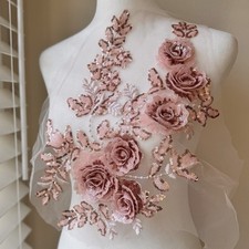 Pink applique beaded d'occasion  Expédié en Belgium