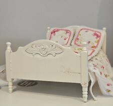 Usado, Móveis para casa de bonecas escala 1:12, miniaturas, madeira, cama, cama de casal, roupa de cama comprar usado  Enviando para Brazil