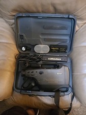 Câmera VHS Panasonic Omnimovie com estojo, bateria, carregador, lente AFx8 VHS HQ, usado comprar usado  Enviando para Brazil
