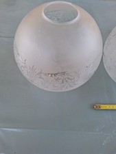 Paire globes verre d'occasion  Le Passage