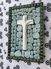 Crucifix faïence émaux d'occasion Crucifix faïence émaux d'occasion  Callac