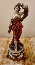 Statua porcellana antica usato  Napoli