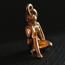 femme nue assise d'occasion femme nue assise d'occasion  Toulouse-